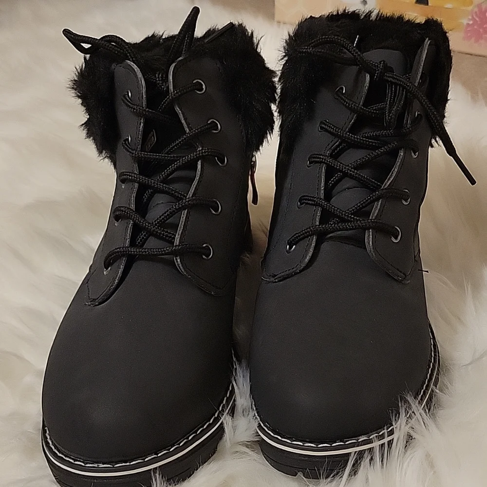 NEW! Polar black faux suede ankle boot fur lined/cuff zip close lace-up 10 NEW …